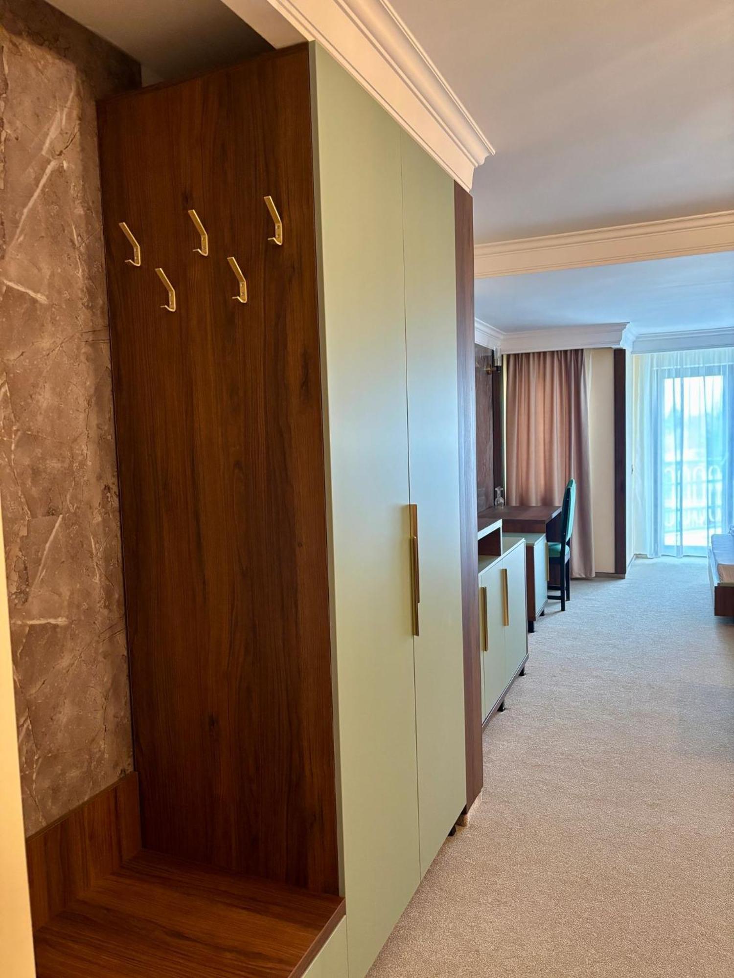 Hotel President Arad Exterior foto