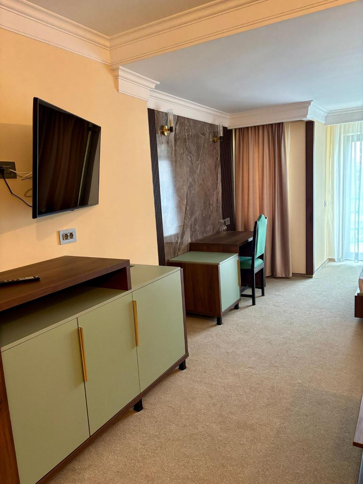 Hotel President Arad Exterior foto